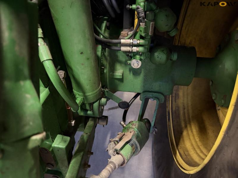 John Deere 6215R tractor 40