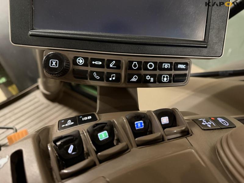 John Deere 6215R tractor 50