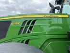John Deere 6215R tractor 9
