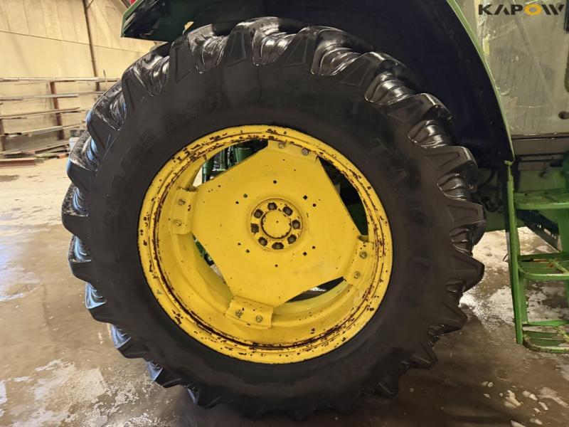 John Deere 6600 tractor 63