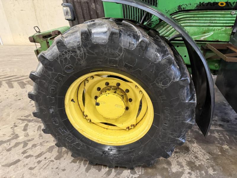 John Deere 6920S tractor 64