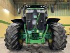 John Deere 7250R tractor 2