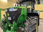 John Deere 7250R tractor 14