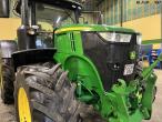 John Deere 7250R tractor 15