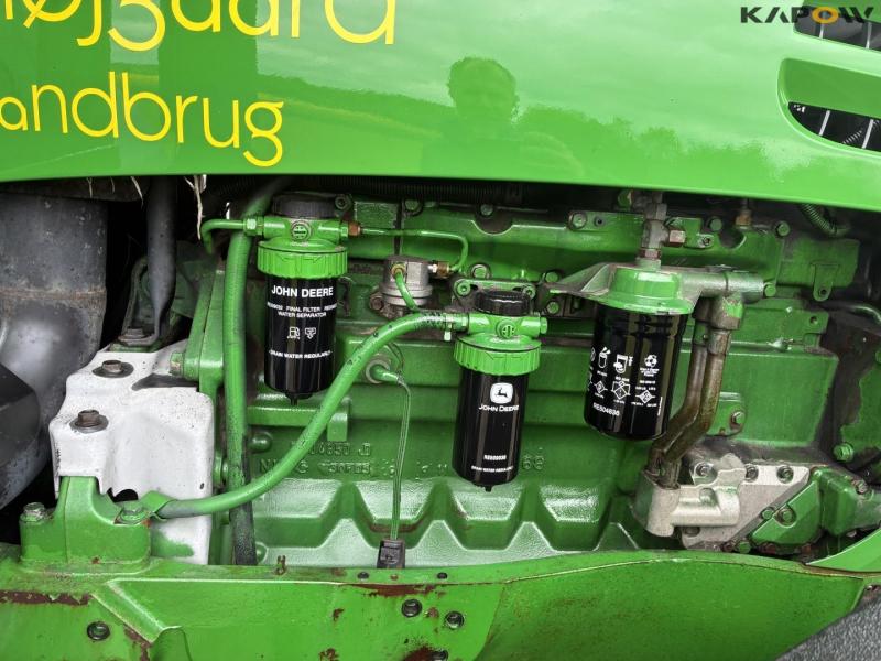 John Deere 7720 tractor 17