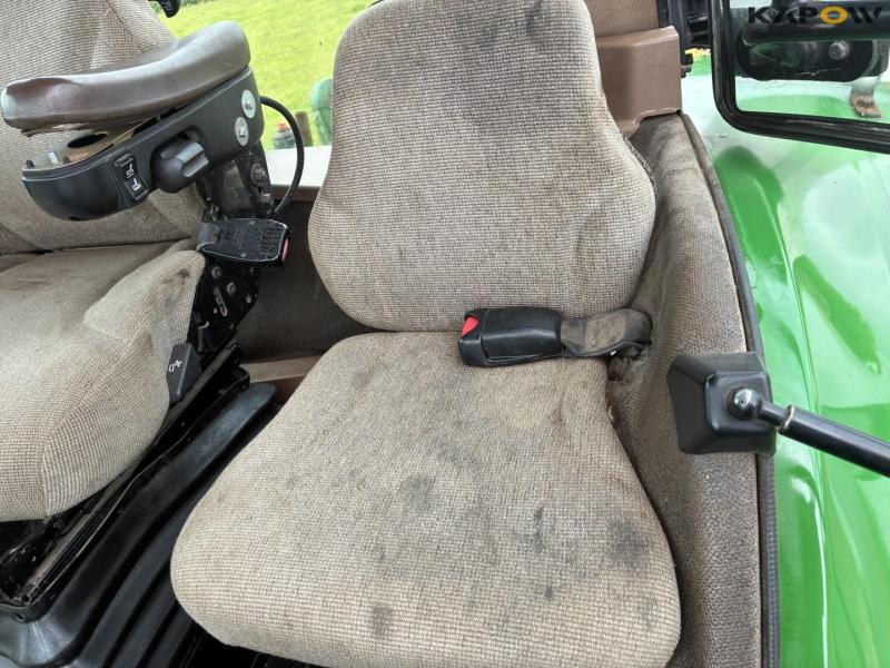 John Deere 7720 tractor 57