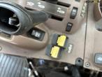 John Deere 7720 tractor 49