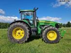 John Deere 7920 Autopower tractor 2