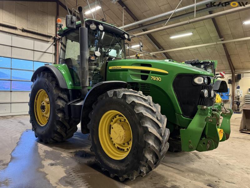 John Deere 7930 tractor 3