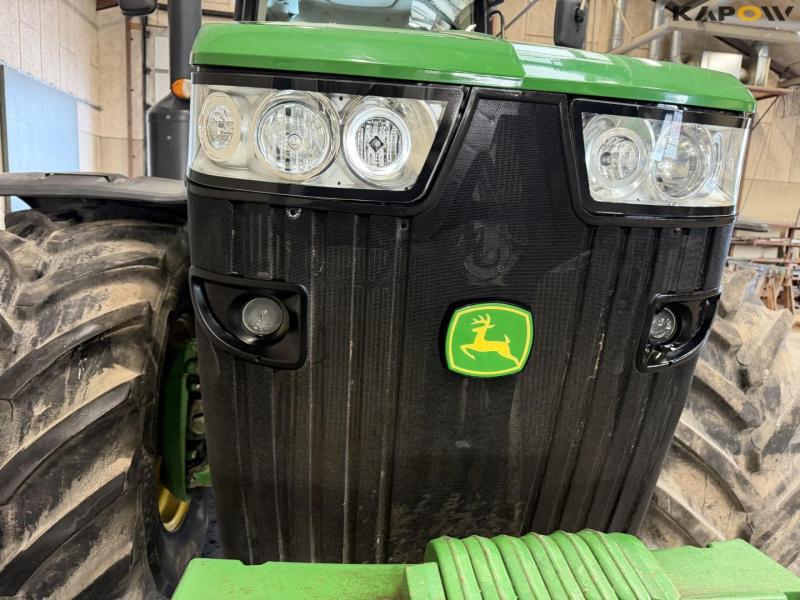 John Deere 8335R tractor 15