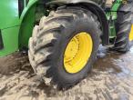 John Deere 8335R tractor 68