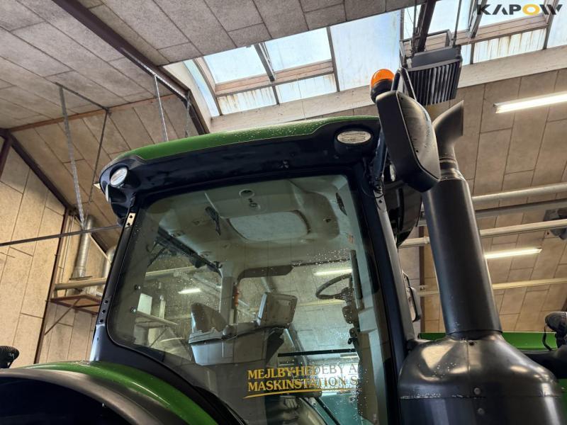 John Deere 8345R tractor 21