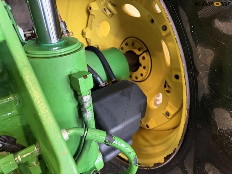 John Deere 8345R tractor 36