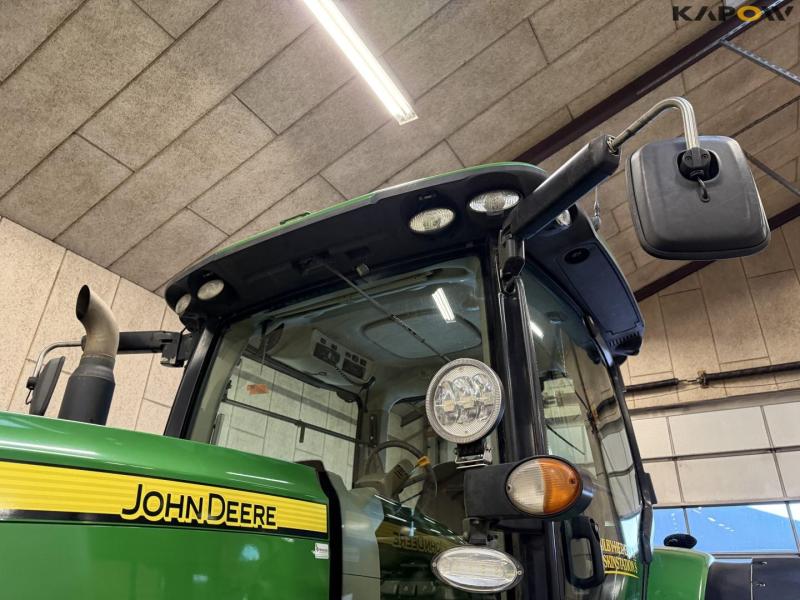 John Deere 8360R tractor 27