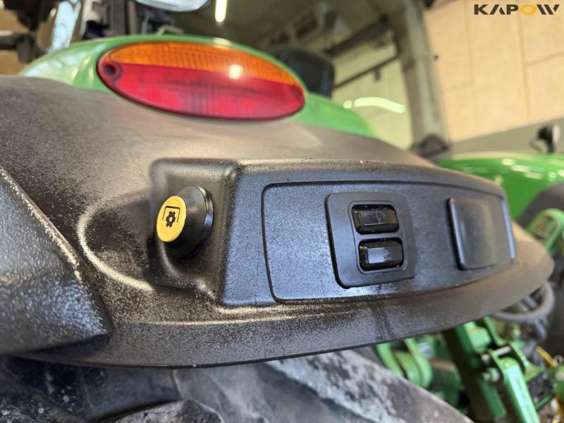 John Deere 8360R tractor 44