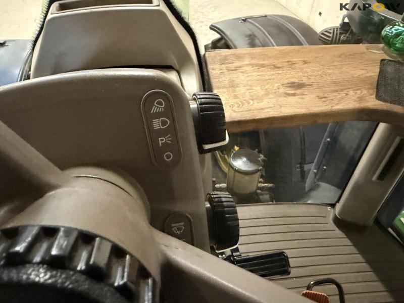 John Deere 8360R tractor 62