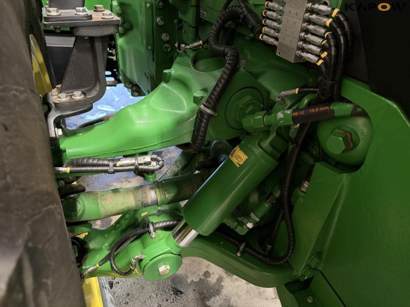 John Deere 8R 340 Signature Edition tractor 20