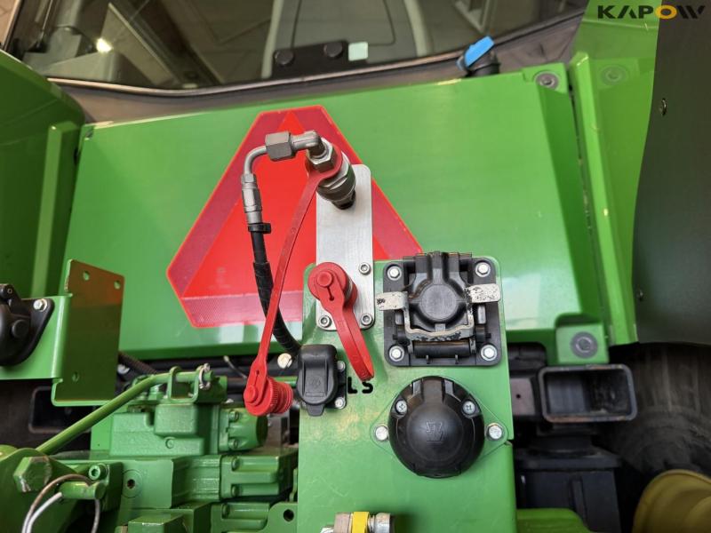 John Deere 8R 340 Signature Edition tractor 41