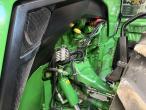 John Deere 8R 370 tractor 9