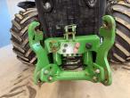 John Deere 8R 370 tractor 15