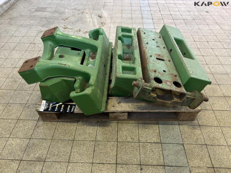 John Deere basic weight blocks and towing bracket 4