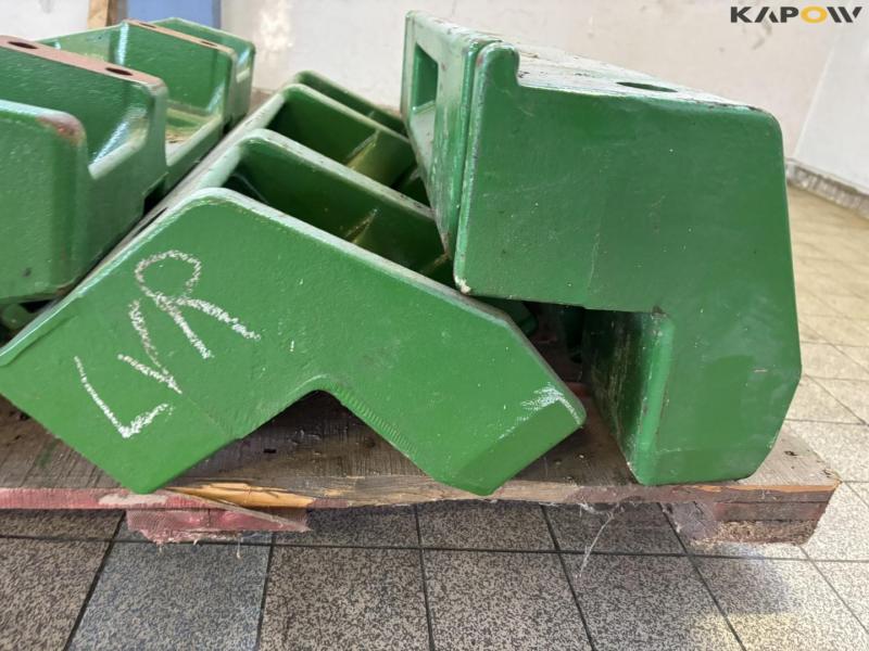 John Deere basic weight blocks 17