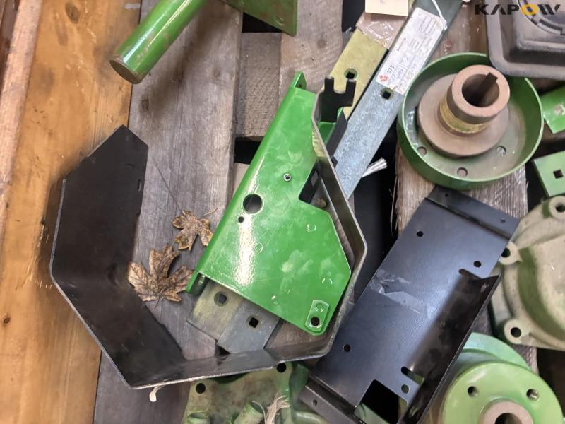John Deere parts 16