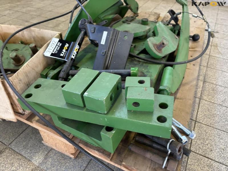 John Deere hitch towing bracket 8