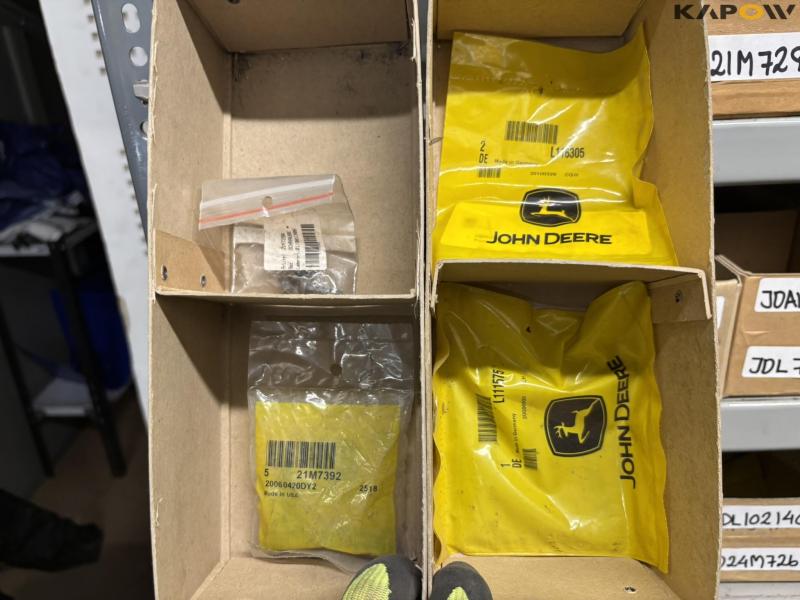 John Deere spare parts - new 13