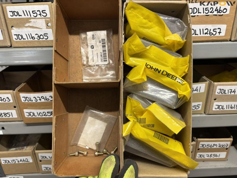 John Deere spare parts - new 14