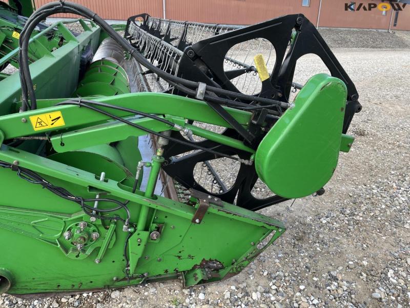 John Deere S690i combine with 630R 30-foot header 50