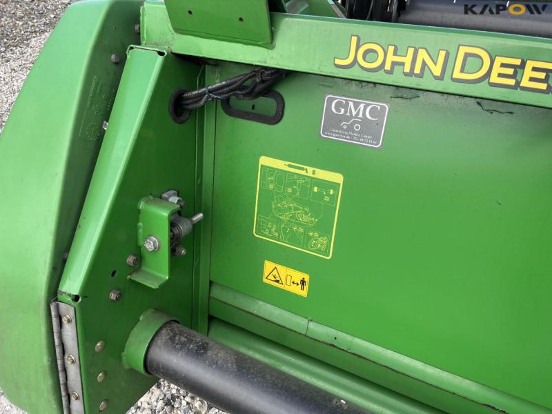 John Deere S690i combine with 630R 30-foot header 62