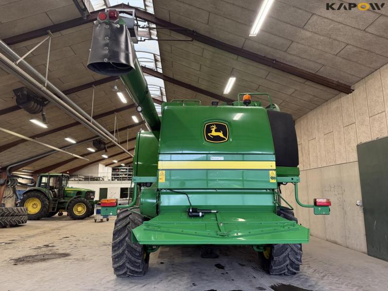 John Deere T660i with 30 foot header 5