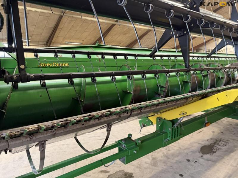 John Deere T660i with 30 foot header 77