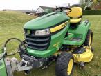 John Deere X540 tractor with mower 5