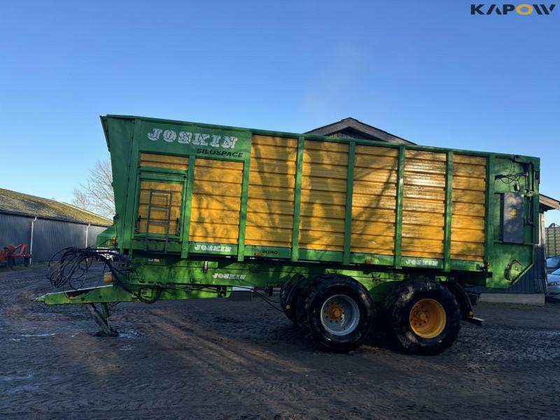 Joskin Silospace 20/40 unloading trailer 7