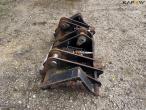 JST source hitch 4