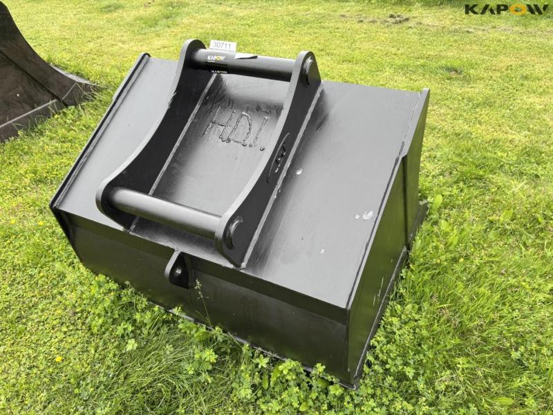 JST bucket 100 cm with S60 hitch 5
