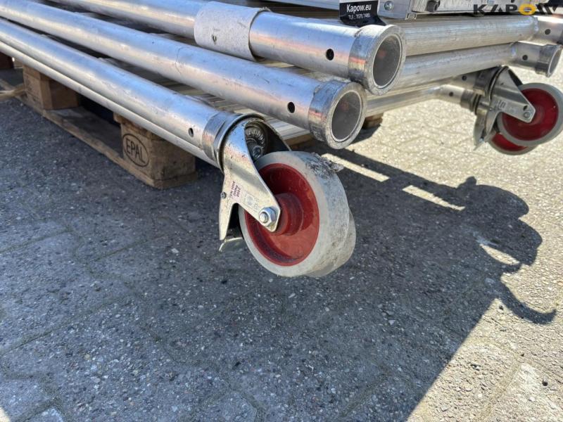 Jumbo mobile scaffolding 16
