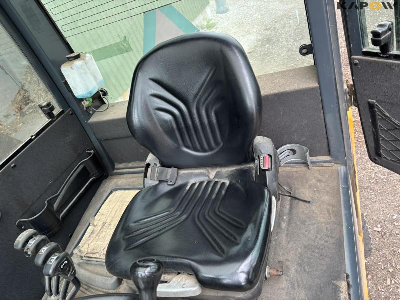 Jungheinrich 425 330ZT forklift diesel 40