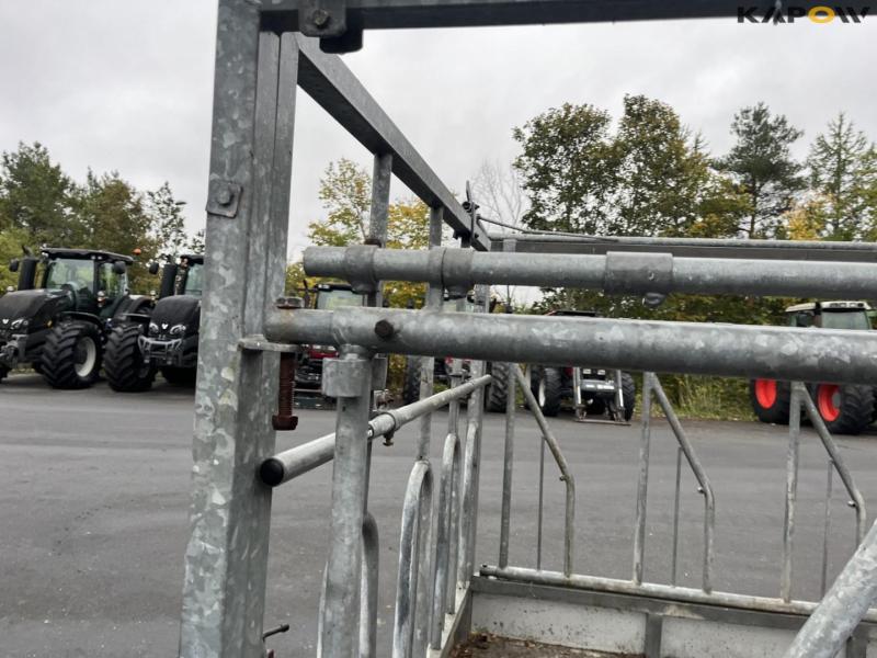 JYFA cattle trailer 11