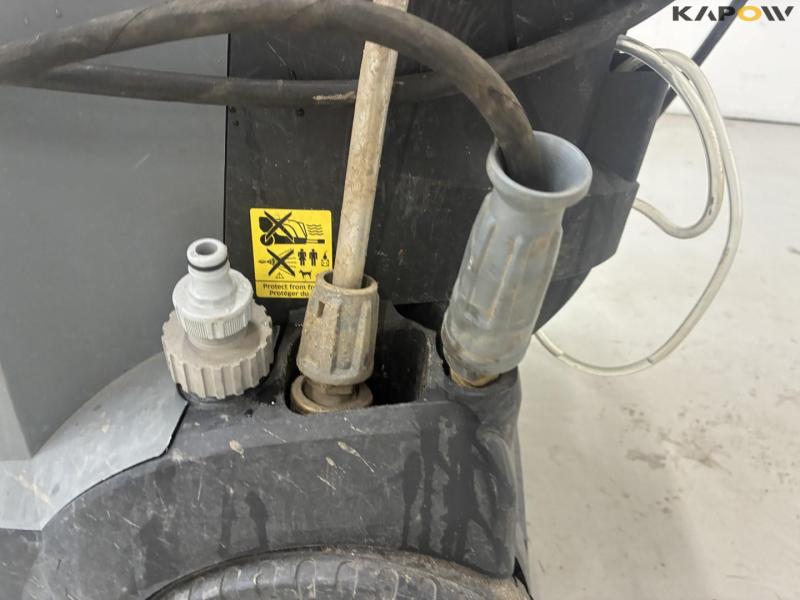 Kärcher HDS 5/15 U hot water cleaner 12