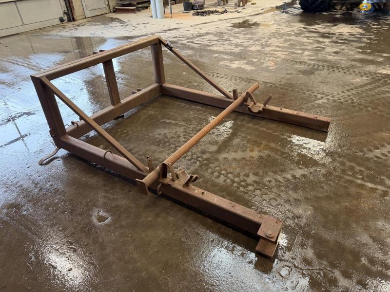 Cable spreader with three points 3