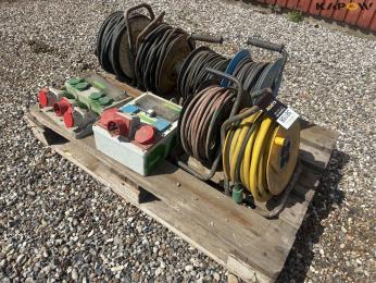 Cable reels and electrical panels