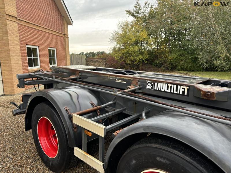 Trailer with multilift hooklift 24