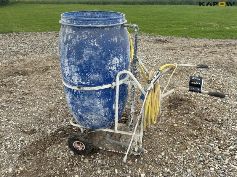 Lime sprayer 1