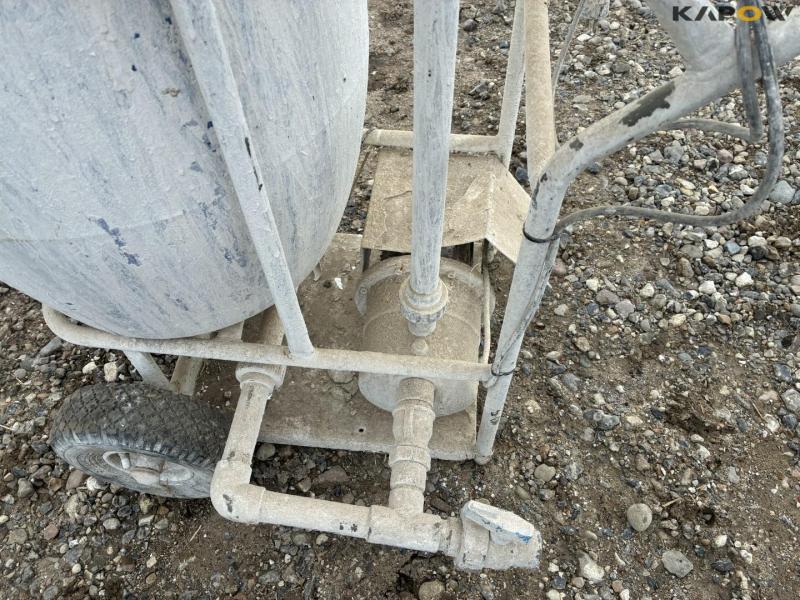 Lime sprayer 11