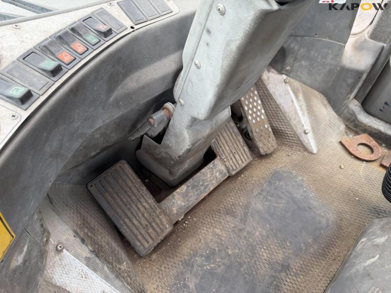 Kalmar DCD556 forklift 30