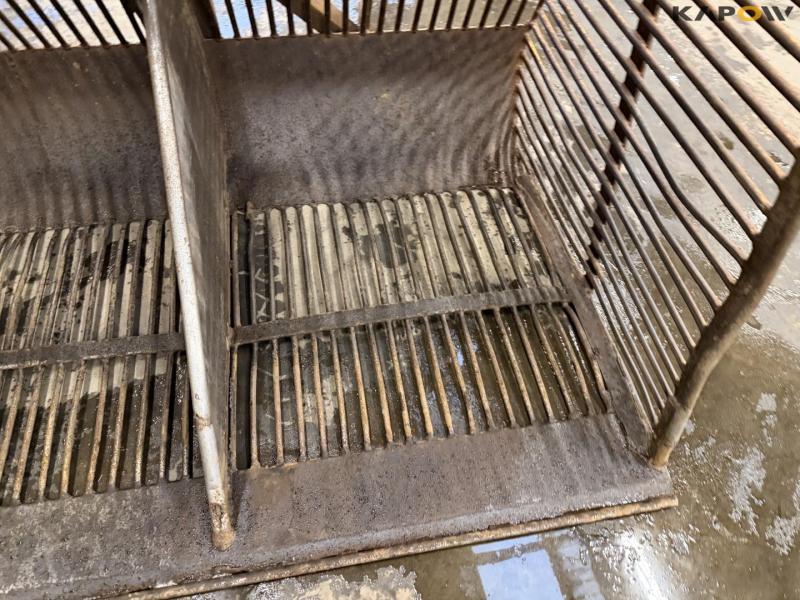 Potato shovel with Volvo hitch 12