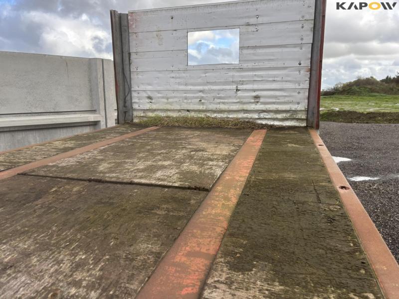 Kel-Berg flat/straw wagon 13.6 meters 77